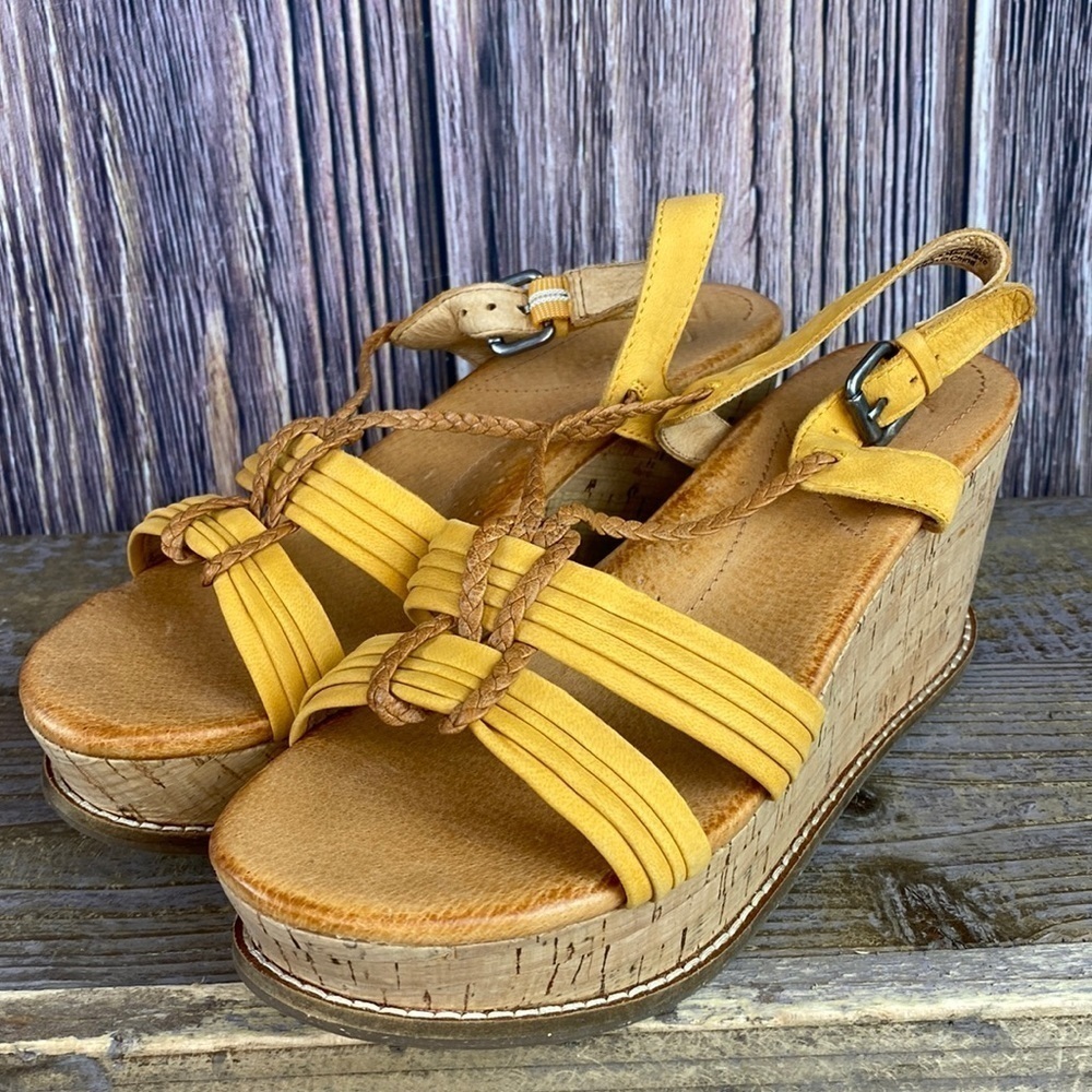 Naya Nalisha Mustard Yellow Leather Sandals- Size 7.5